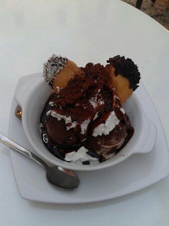 Mont Blanc Gelateria-Caffetteria