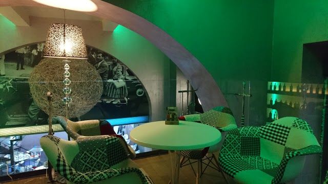 Glam cafe