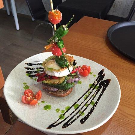 Tapeo manila