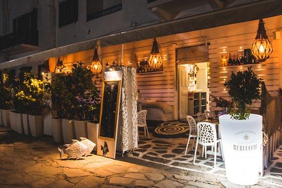 Med Mykonos