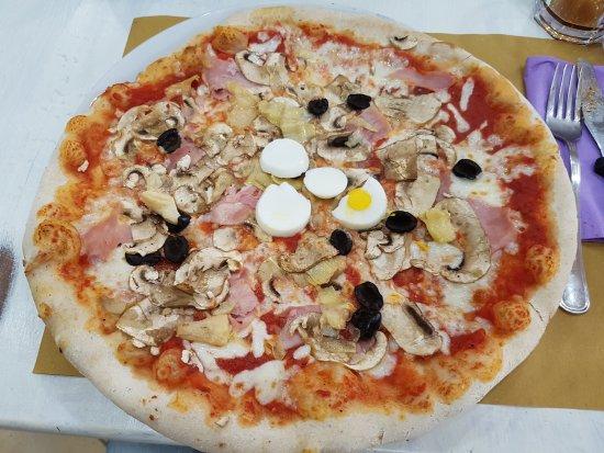 Pizzaland by Menon