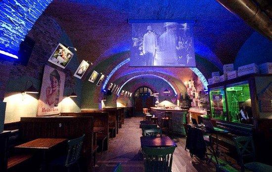 Mastarna Pub