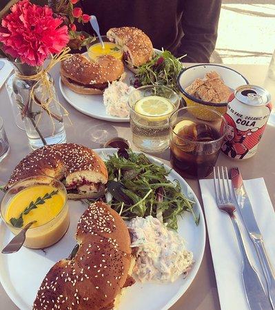 Cafe Borely