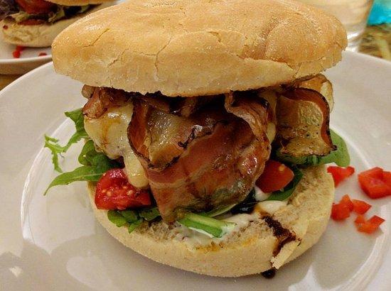 Bombas Hamburgeria Sarda