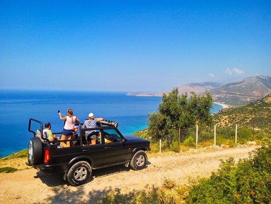 Saranda Jeep