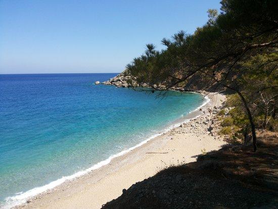 Kato Lako Beach