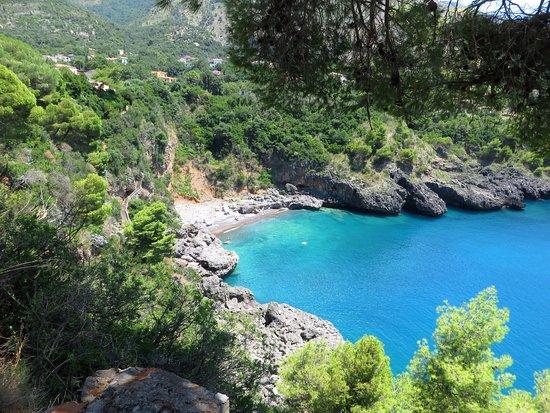 Spiaggia Grotta della Scala