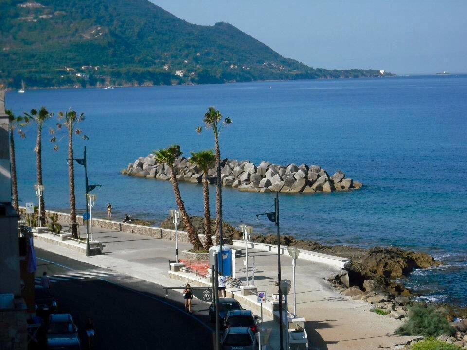 Spiaggia di Ogliastro Marina