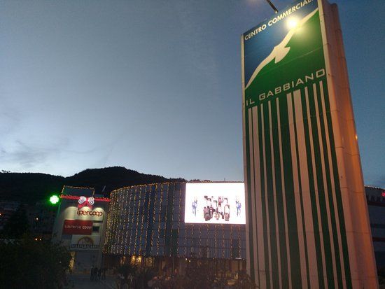 Centro commerciale Il Gabbiano