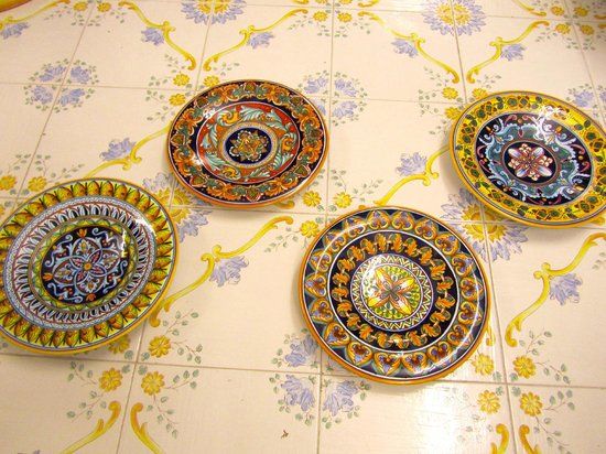 Vicino all'hotel c'è Ceramiche Cosmolena di Margherita di Palma