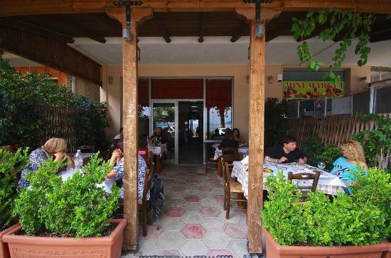 Taverna Garden