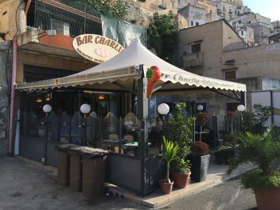 Bar Charlie